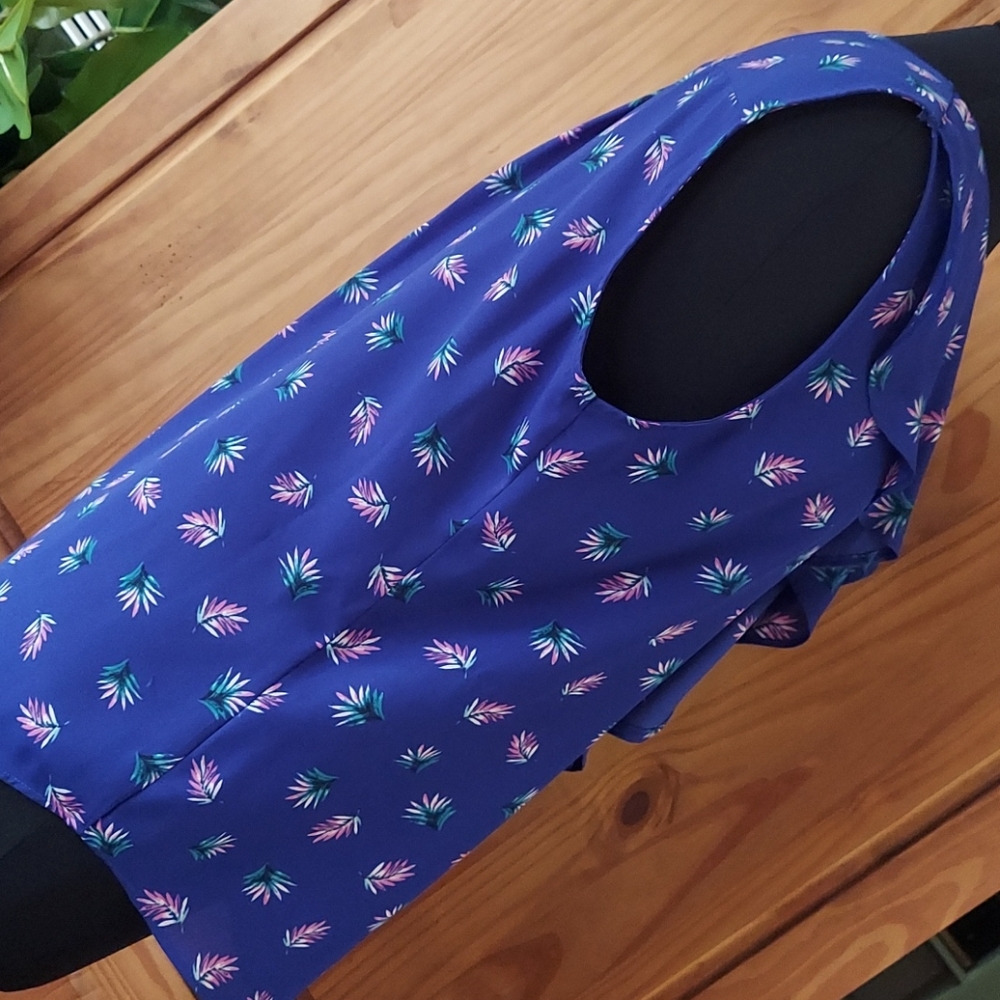 SIMPLY STYLED - Picture 6 of 8